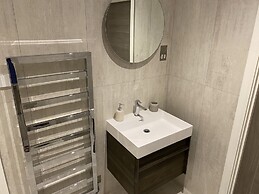 Stunning Cliff Edge Apartment in Newquay