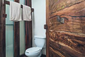 Embajada Universal By La Eufemia Group