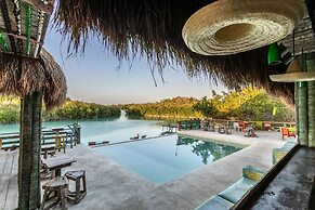 Embajada Universal By La Eufemia Group