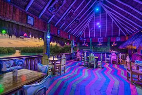 Embajada Universal By La Eufemia Group