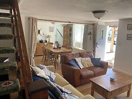 Royal Oak Cottage