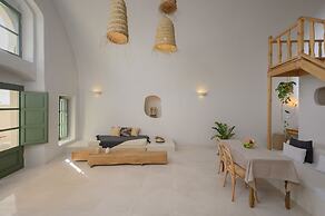 Elements Cave Suites