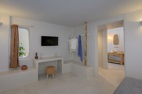 Elements Cave Suites