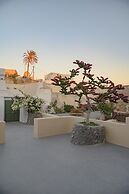 Elements Cave Suites