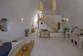 Elements Cave Suites