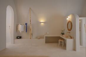 Elements Cave Suites