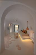 Elements Cave Suites