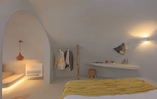 Elements Cave Suites