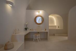 Elements Cave Suites