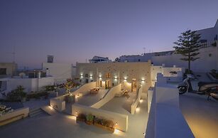 Elements Cave Suites