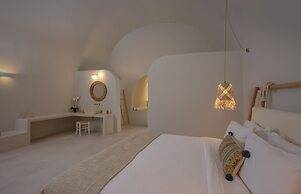 Elements Cave Suites