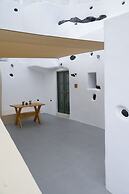 Elements Cave Suites