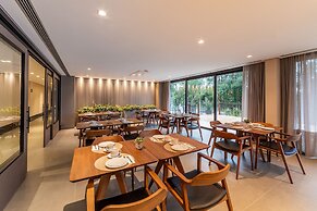 Château Laghetto Collection