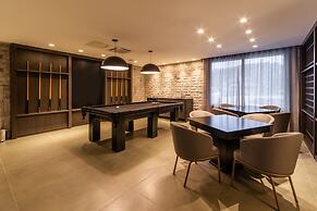 Château Laghetto Collection