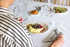 House of Northern Senses