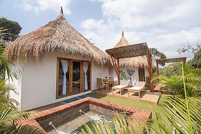 AMALIFE Beach Club & Hotel