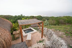 AMALIFE Beach Club & Hotel