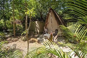 AMALIFE Beach Club & Hotel