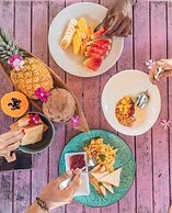 AMALIFE Beach Club & Hotel