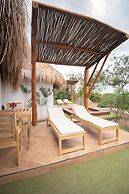 AMALIFE Beach Club & Hotel