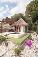 AMALIFE Beach Club & Hotel