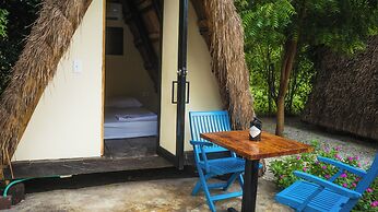 AMALIFE Beach Club & Hotel