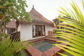 AMALIFE Beach Club & Hotel