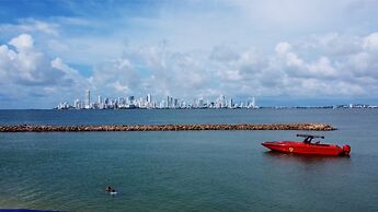 AMALIFE Beach Club & Hotel