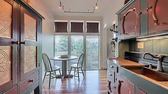 Twin Pine Manor Bed & Breakfast