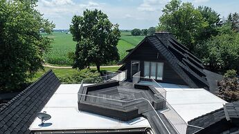 Twin Pine Manor Bed & Breakfast