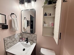Stay549 - Adults Only Bed and Breakfast