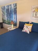 Cedar Falls Motel