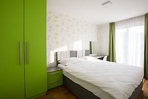 Green Nature Hotel & Apartments
