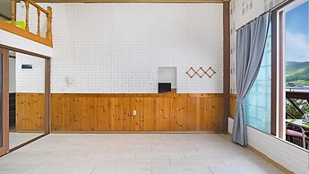 Tongyeong Hwanggeumbada Pension