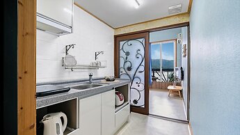 Tongyeong Hwanggeumbada Pension