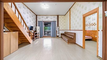 Tongyeong Hwanggeumbada Pension