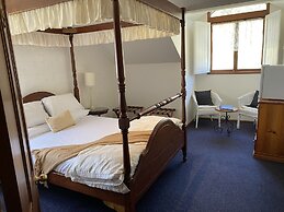 Girraween Country Inn