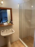 Girraween Country Inn