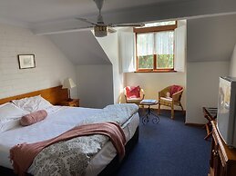 Girraween Country Inn