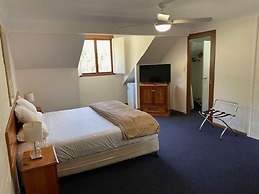 Girraween Country Inn