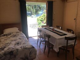 Girraween Country Inn