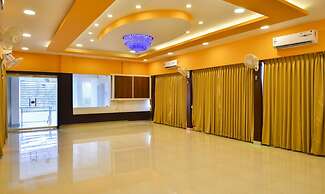 Itsy Hotels Platinum Inn