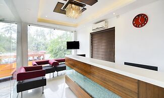 Itsy Hotels Platinum Inn