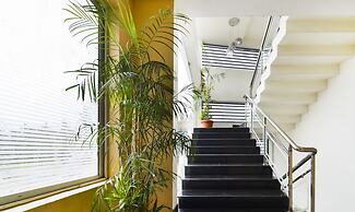 Itsy Hotels Platinum Inn