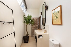 Villa Gauguin by Villa Finder