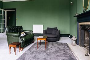 Grade A Listed 2 Bedroom In Edinburgh