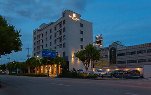 Topcloud Hotel Iksan