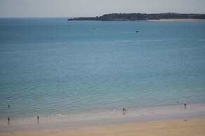 The Nest - 1 Bedroom Apartment - Tenby