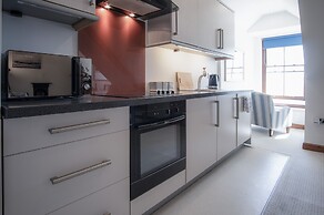 The Nest - 1 Bedroom Apartment - Tenby