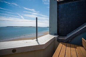 The Nest - 1 Bedroom Apartment - Tenby